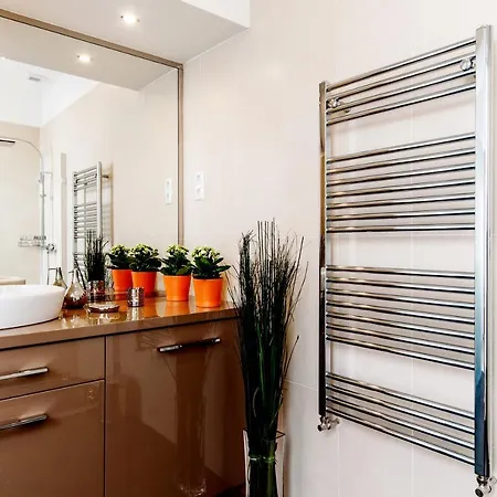 公寓式酒店 Central Apartments