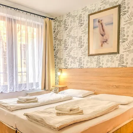 Ξενοδοχείο με διαμερίσματα Central Apartments