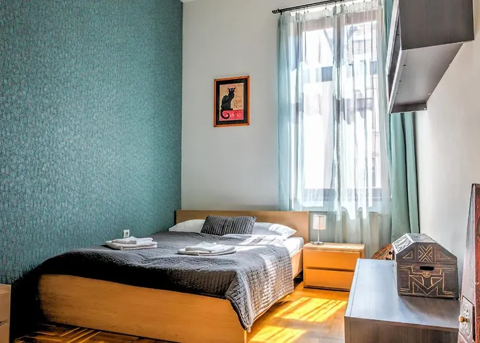 Aparthotel Central Apartments 4*