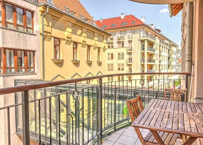 Central Apartments Aparthotel